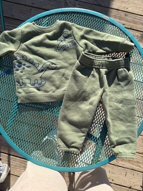 6-9 mo dinosaur outfit